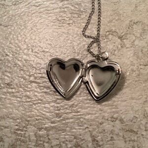 ❤️New Vintage Sterling Silver Heart locket necklace (Alpha, 14”)